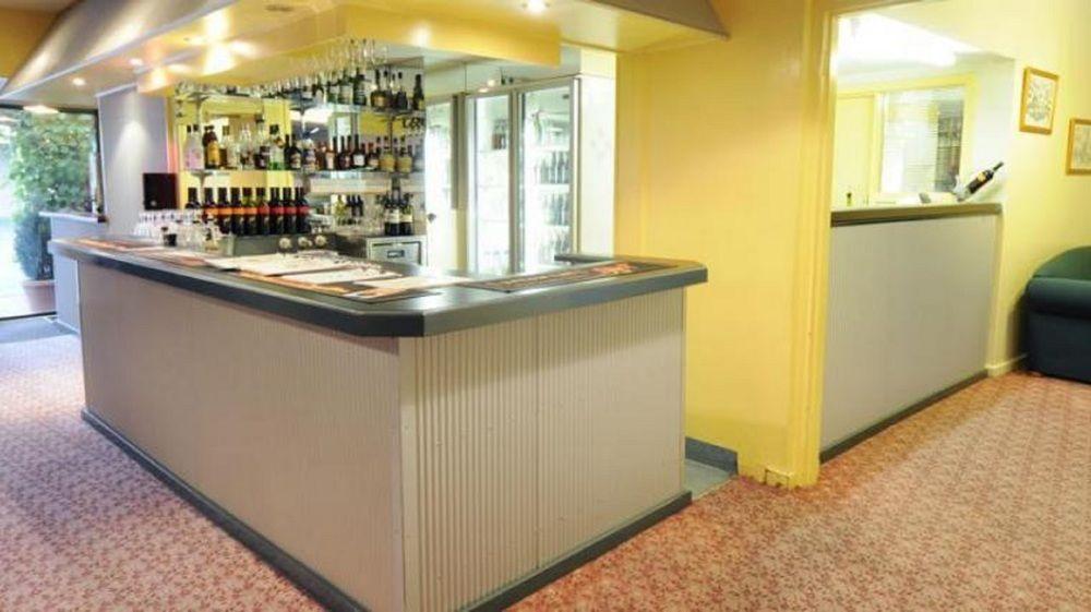 Abel Tasman Airport Motor Inn Launceston Eksteriør billede