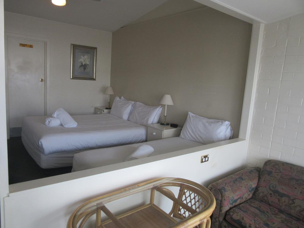 Abel Tasman Airport Motor Inn Launceston Eksteriør billede