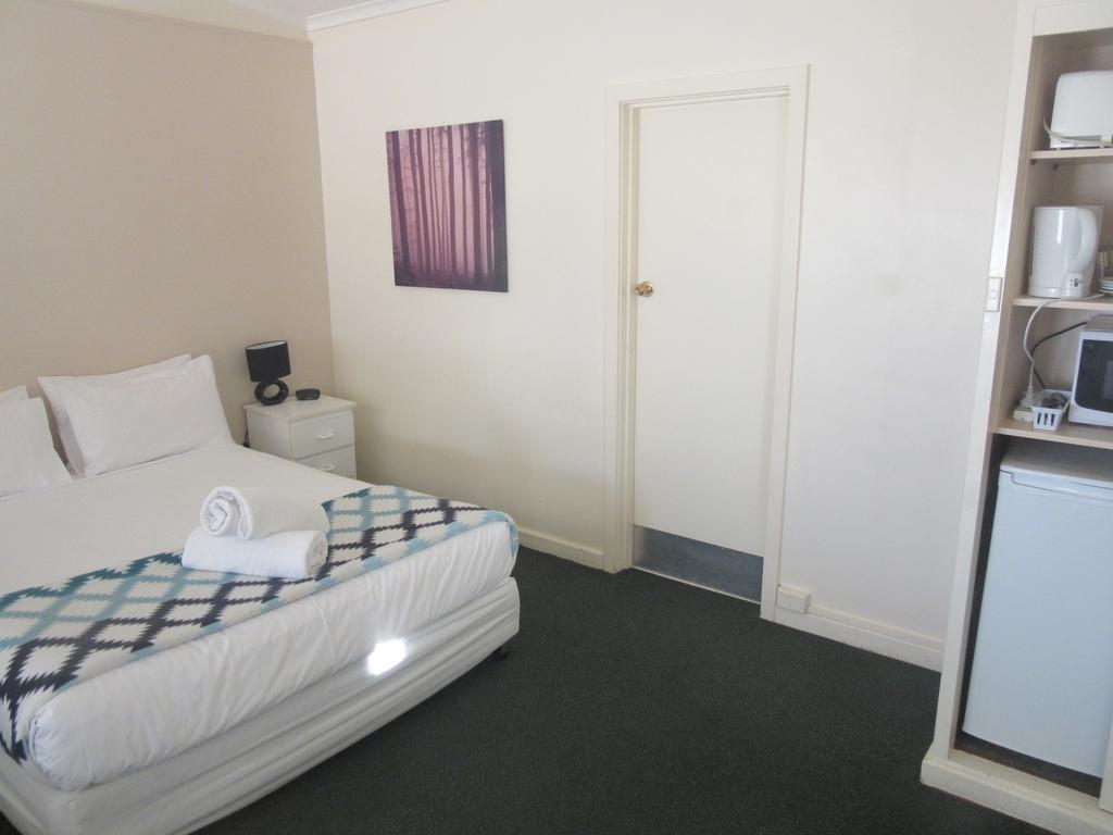 Abel Tasman Airport Motor Inn Launceston Eksteriør billede