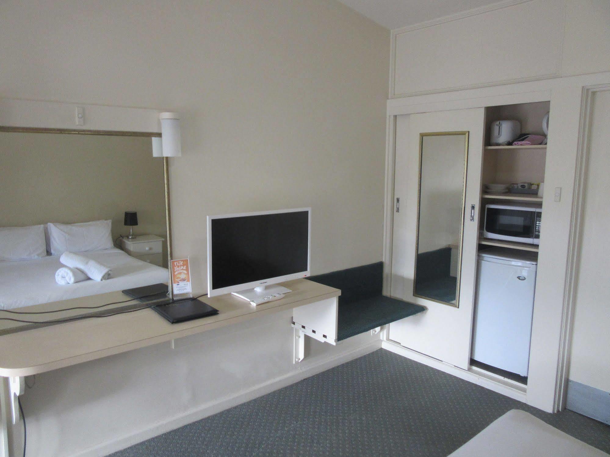 Abel Tasman Airport Motor Inn Launceston Eksteriør billede