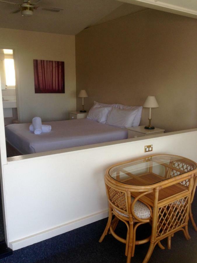 Abel Tasman Airport Motor Inn Launceston Eksteriør billede